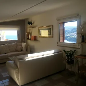 Mansardato Anda&torra , Castelsardo Italie